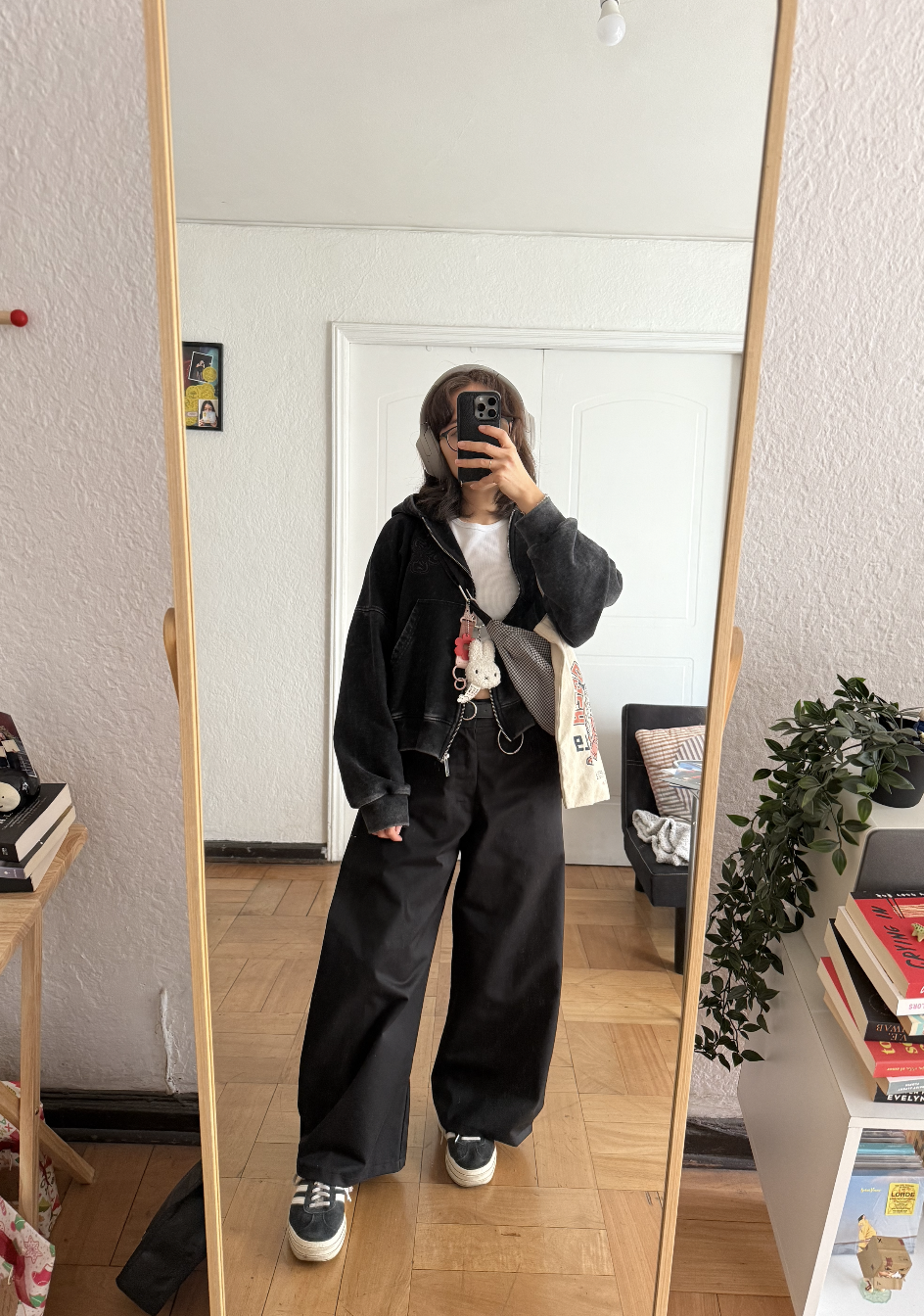 Imagen frente a un espejo